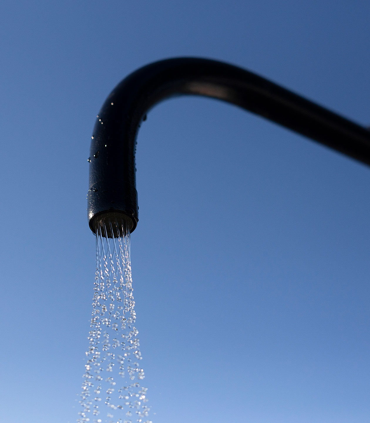 Die Gartendusche auf einer Terrasse
